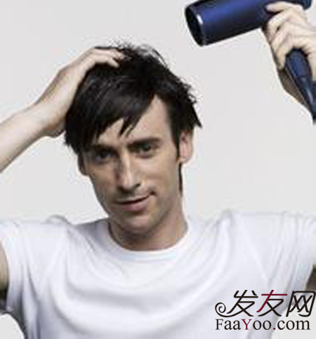 如何有效治療男性脫發(fā)情況？文章圖片展示