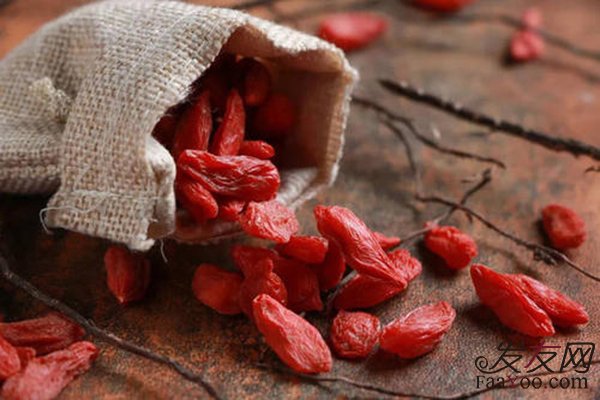 減肥導(dǎo)致的脫發(fā)如何才能恢復(fù)