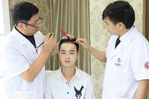太原植發(fā)醫(yī)生排名