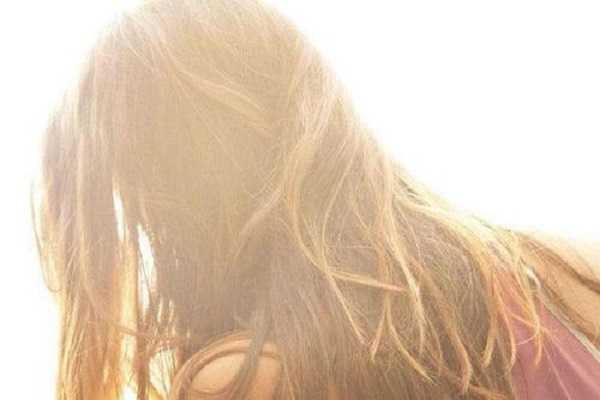 燙染發(fā)會(huì)對(duì)頭發(fā)造成什么影響