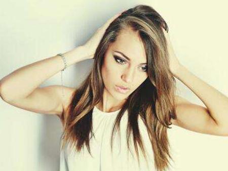 女生的頭發(fā)油性大是怎么回事