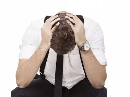 男性脫發(fā)是什么原因