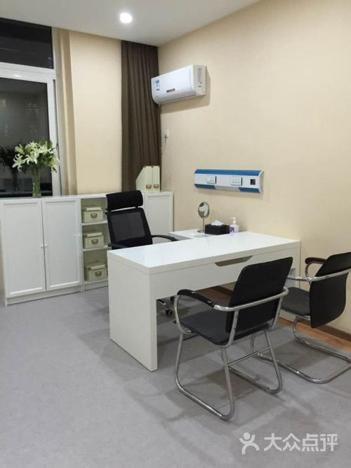 廣州瑞麗詩植發(fā)醫(yī)院植發(fā)手術(shù)以后什么時候可以洗頭