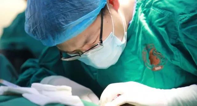 鄭州正規(guī)植發(fā)機(jī)構(gòu)名單，名氣且口碑較好的植發(fā)醫(yī)院！