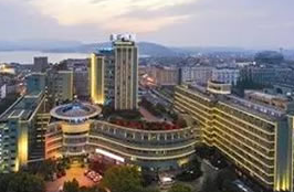 杭州市植發(fā)醫(yī)院排名，在本地植發(fā)多少錢?